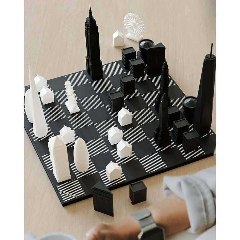 Chess Set Acrylic NEW YORK vs LOS ANGELES with Wood Hatch Board