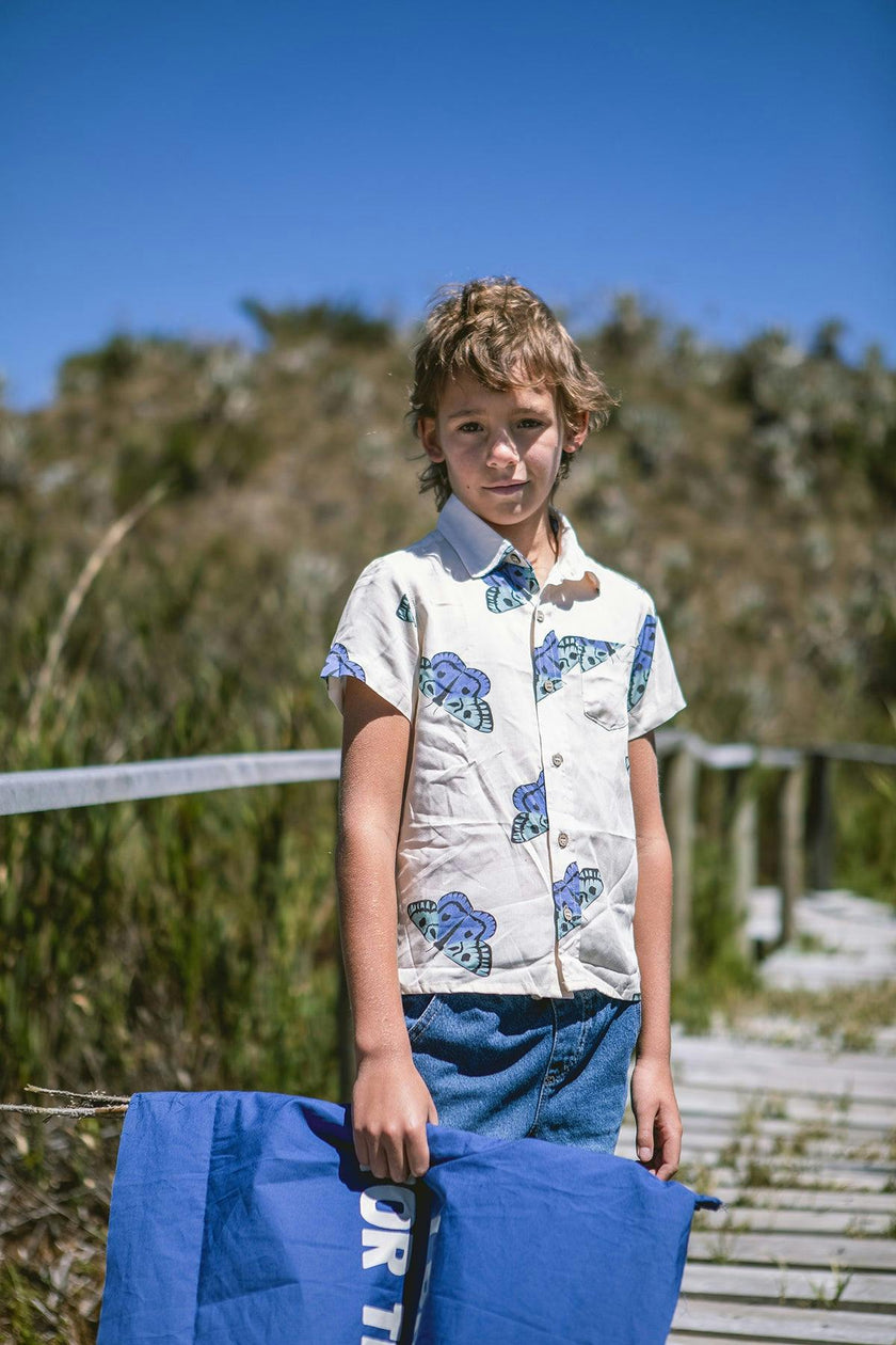 POLILLA AZUL - GUAYABERA