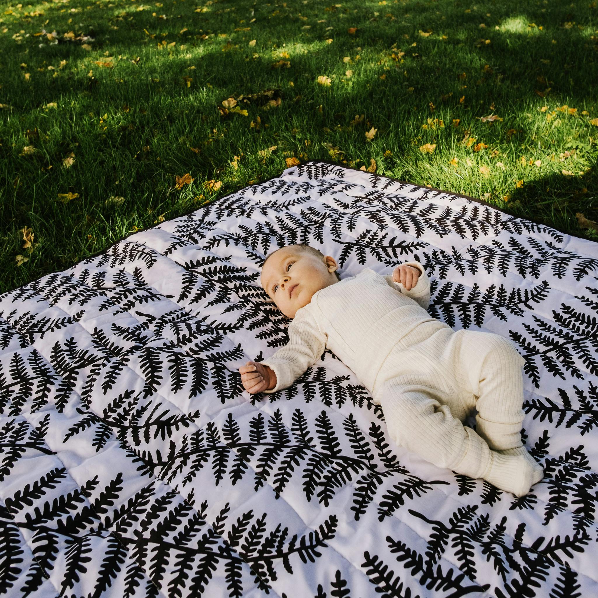 OUTDOOR PLAYMAT - suitable from birth