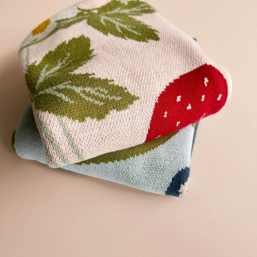 Blueberry Bear Bee Blanket | Organic Cotton
