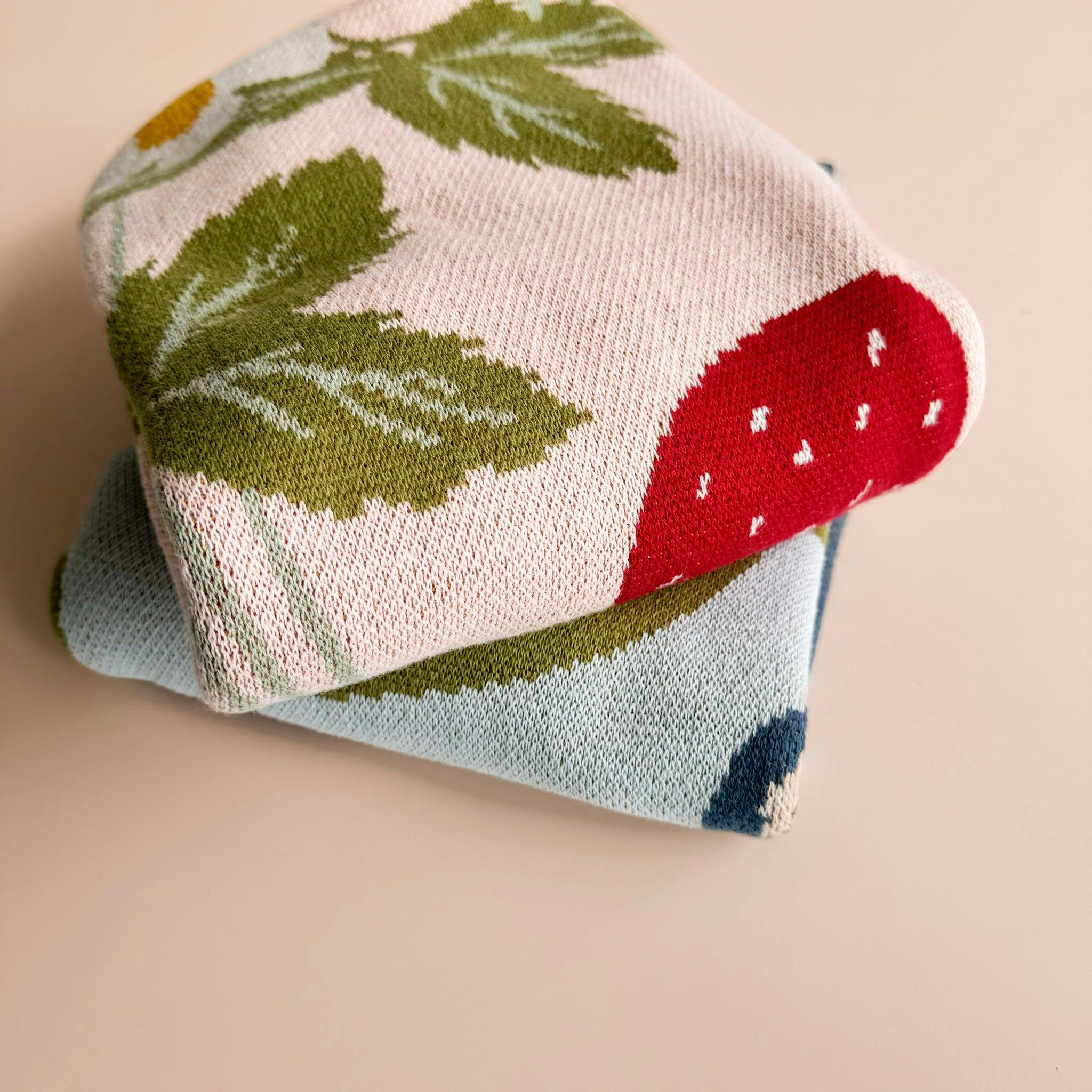 Blueberry Bear Bee Blanket | Organic Cotton