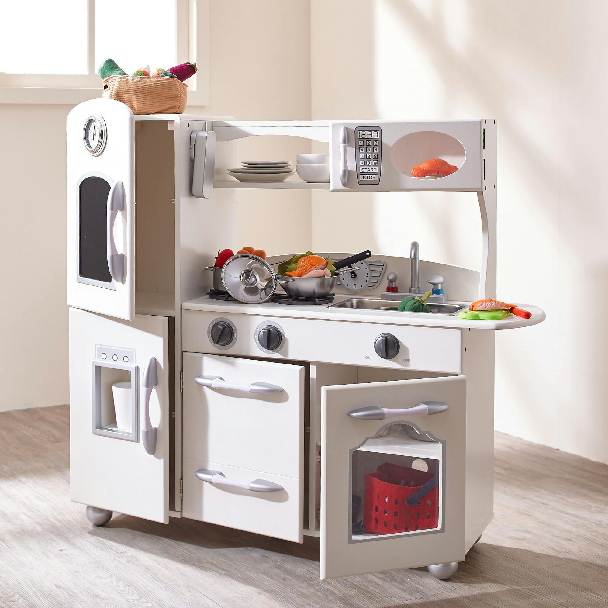 Little Chef Westchester Retro Play Kitchen