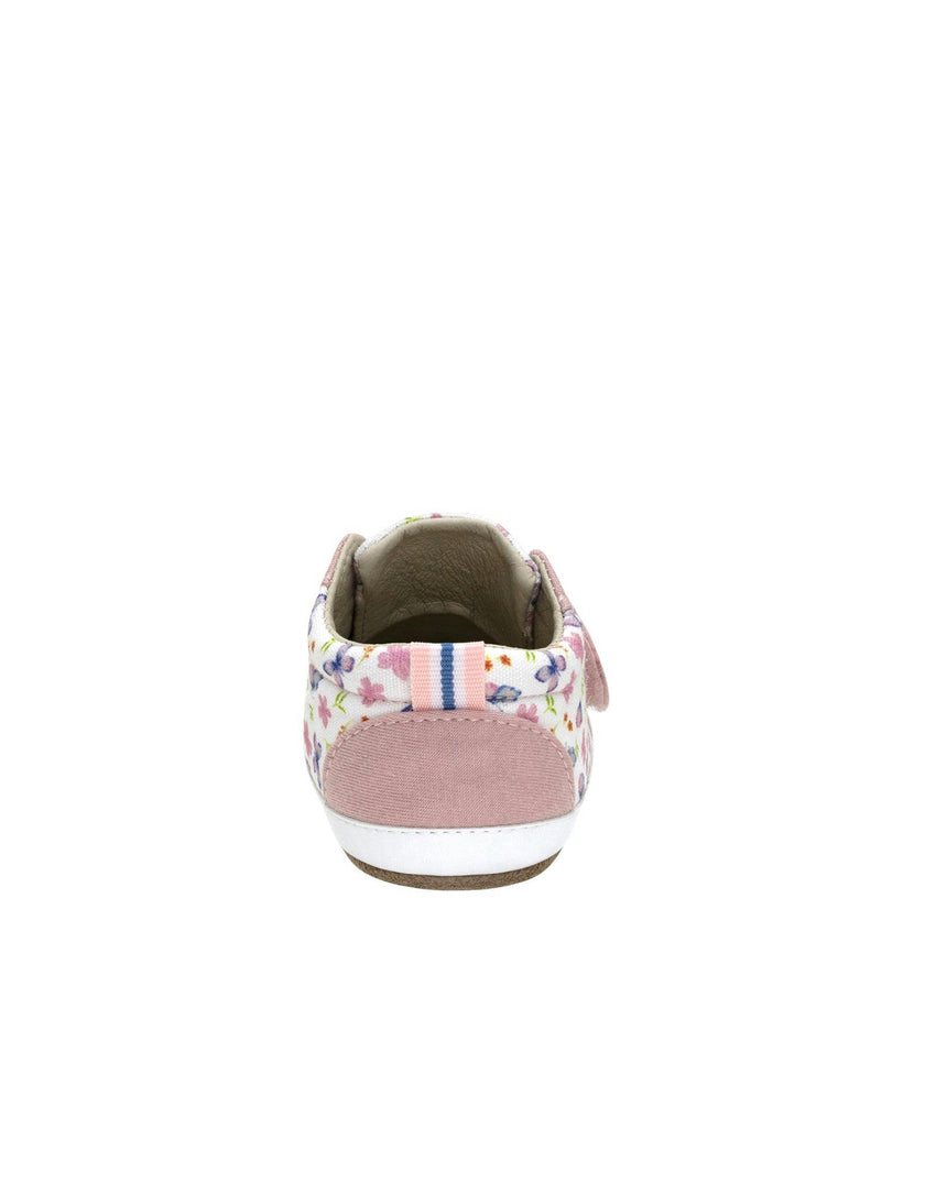 Rina First Kicks in Pink