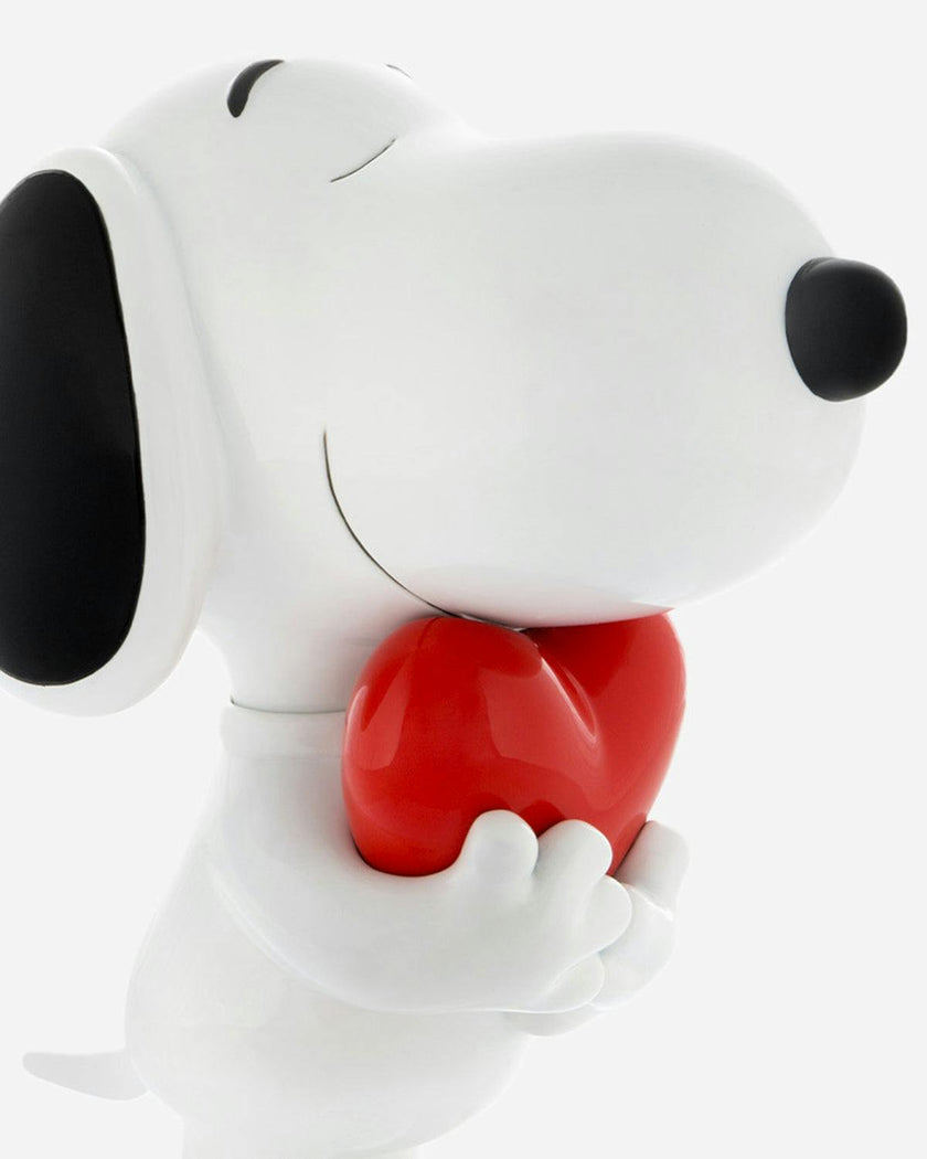 Snoopy HEART White with Red Heart Original 11in