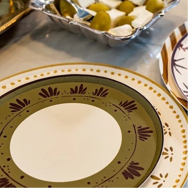 Fleur Hors d'Oeuvres Plate Set - Dirty Martini