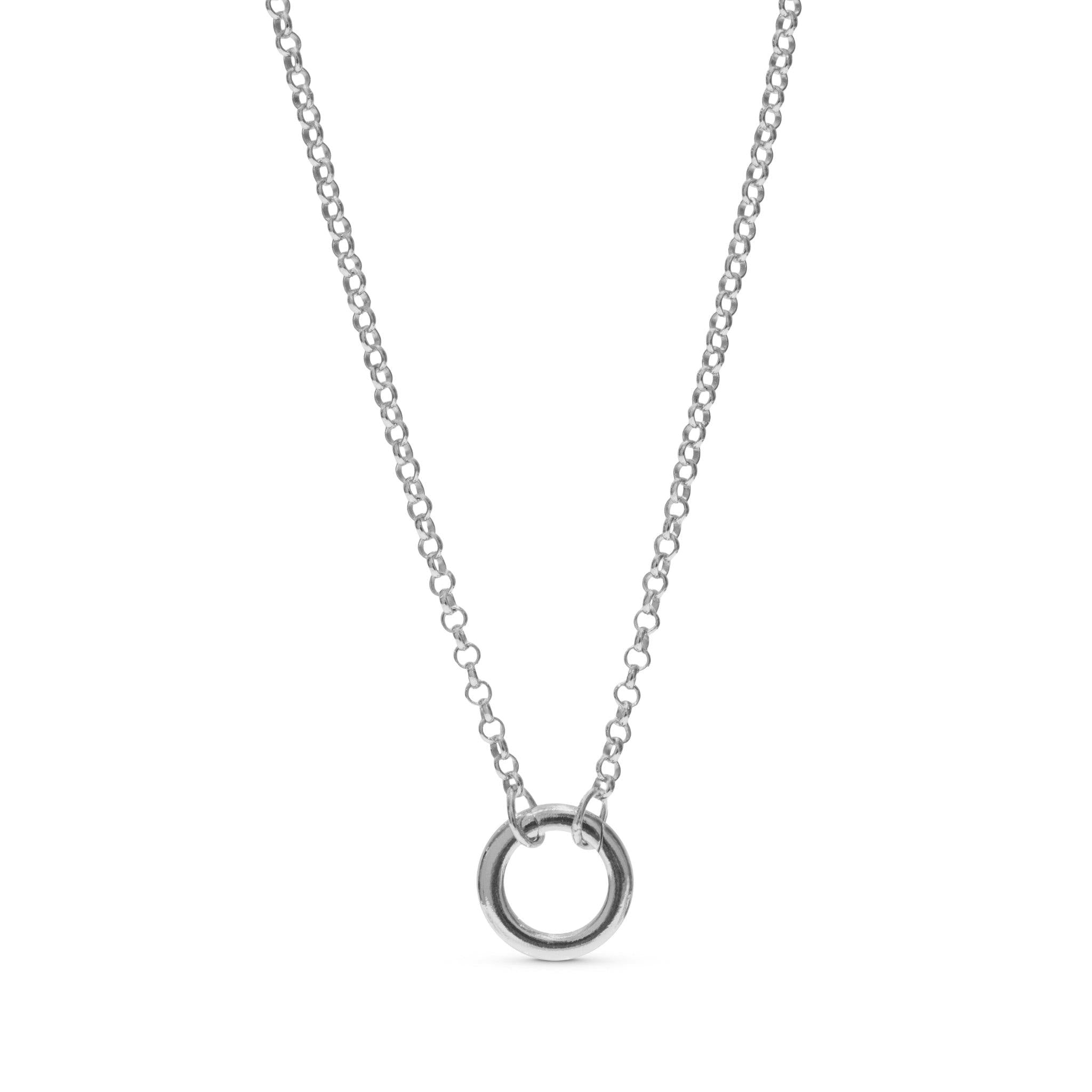 Liam Circle Clasp Necklace