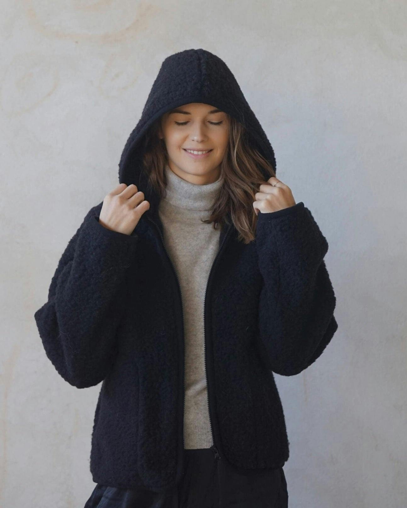 WOMEN'S WOOL COAT