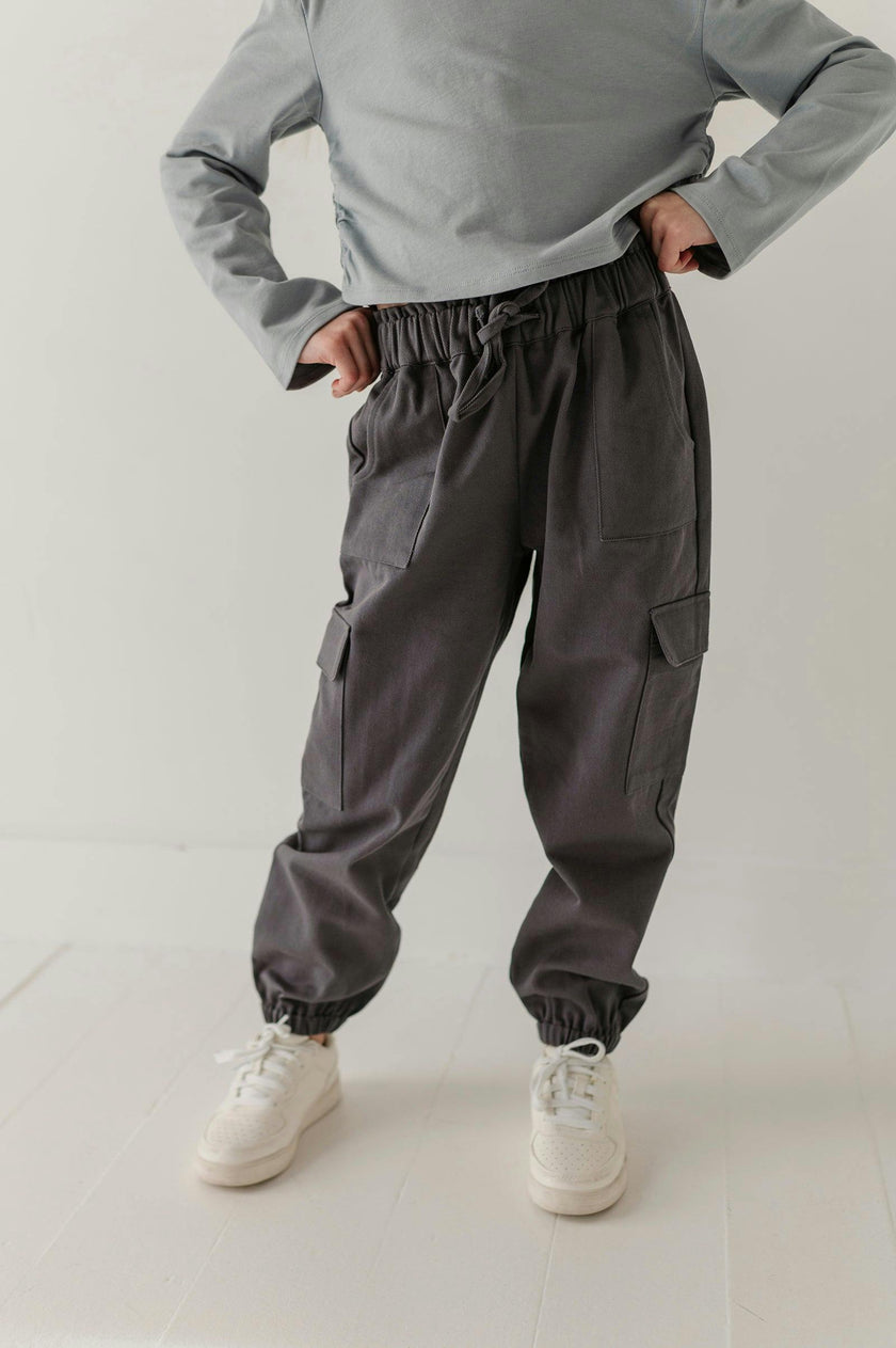 Girls Cargo Utility Pant in Evergreen