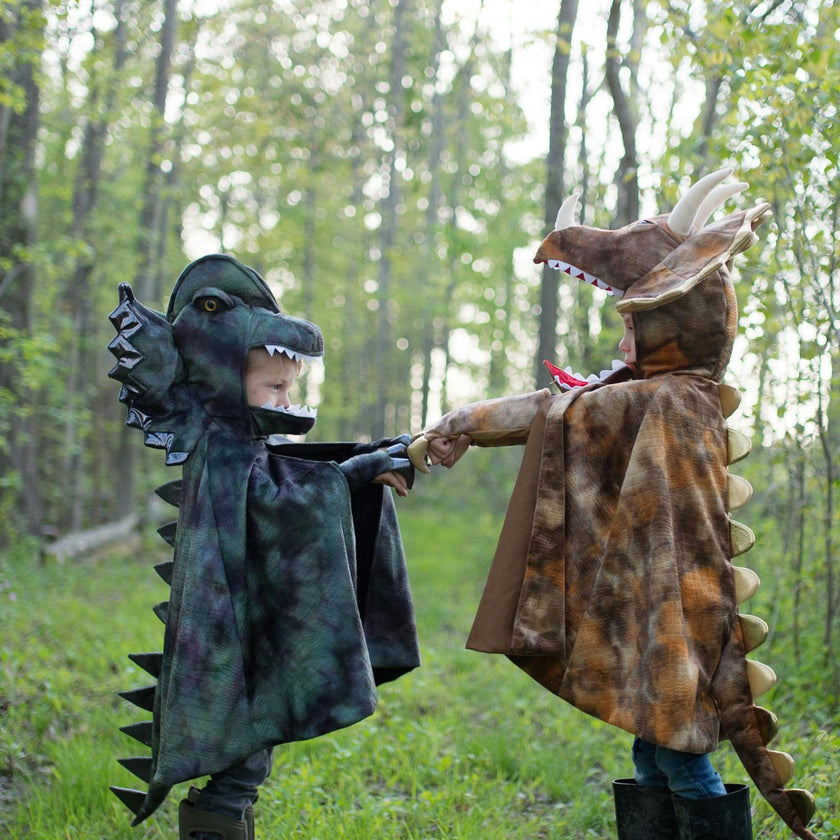 Grandasaurus Triceratops Cape with Claws