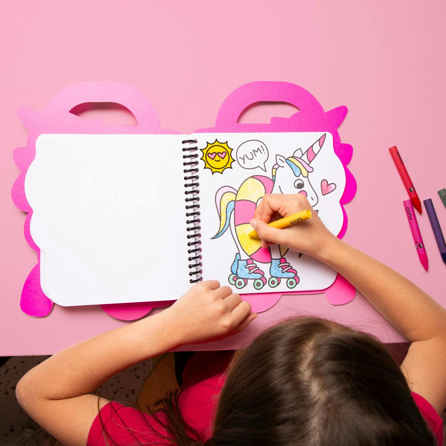 SUPER COLORING & STICKER BOOK UNICORN