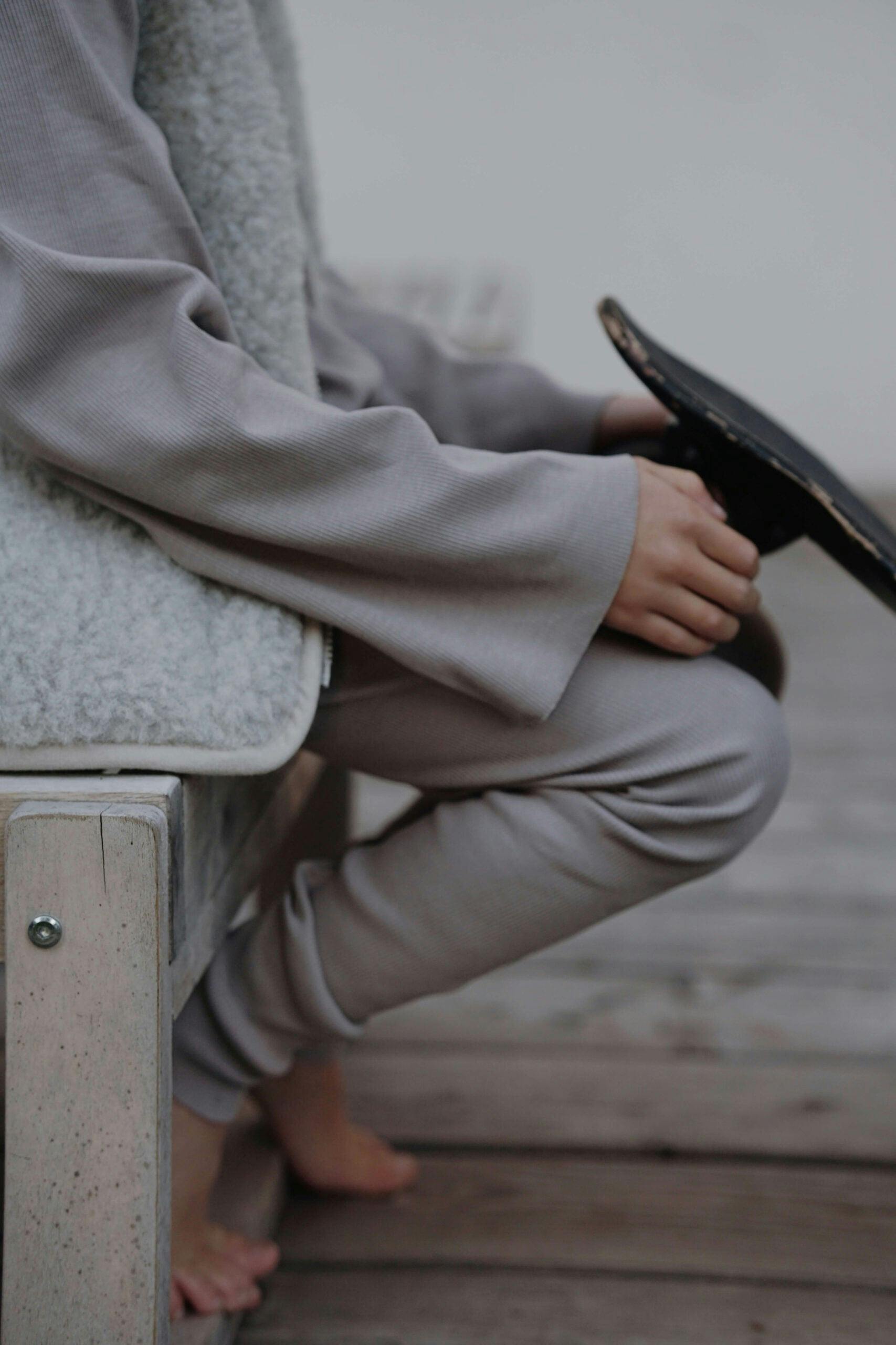 RIB SWEATSHIRT