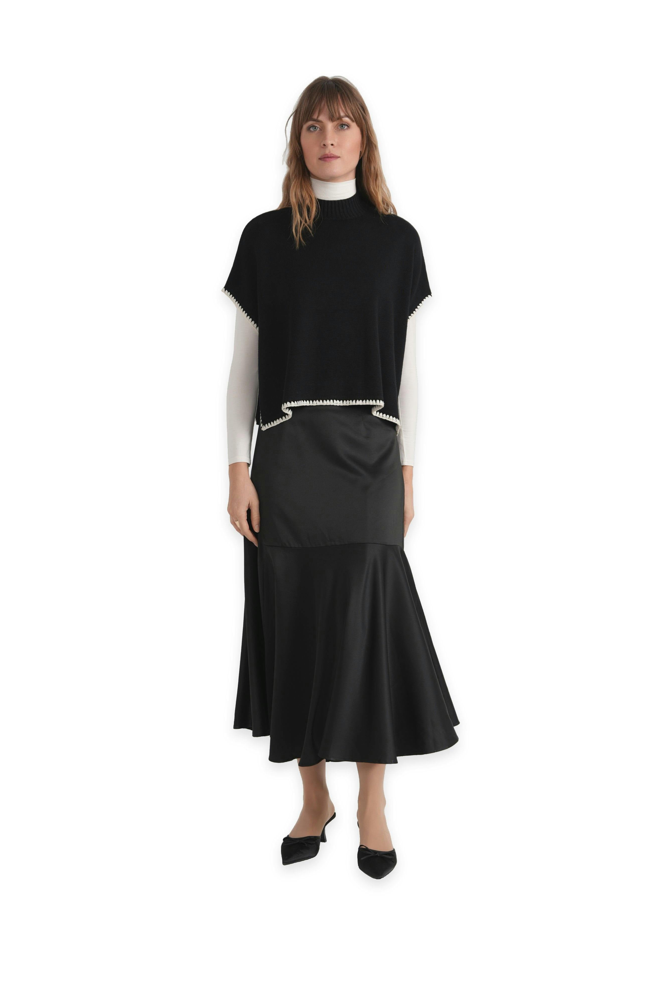 Contrast Trim Side Bow Mock Neck Sweater Vest