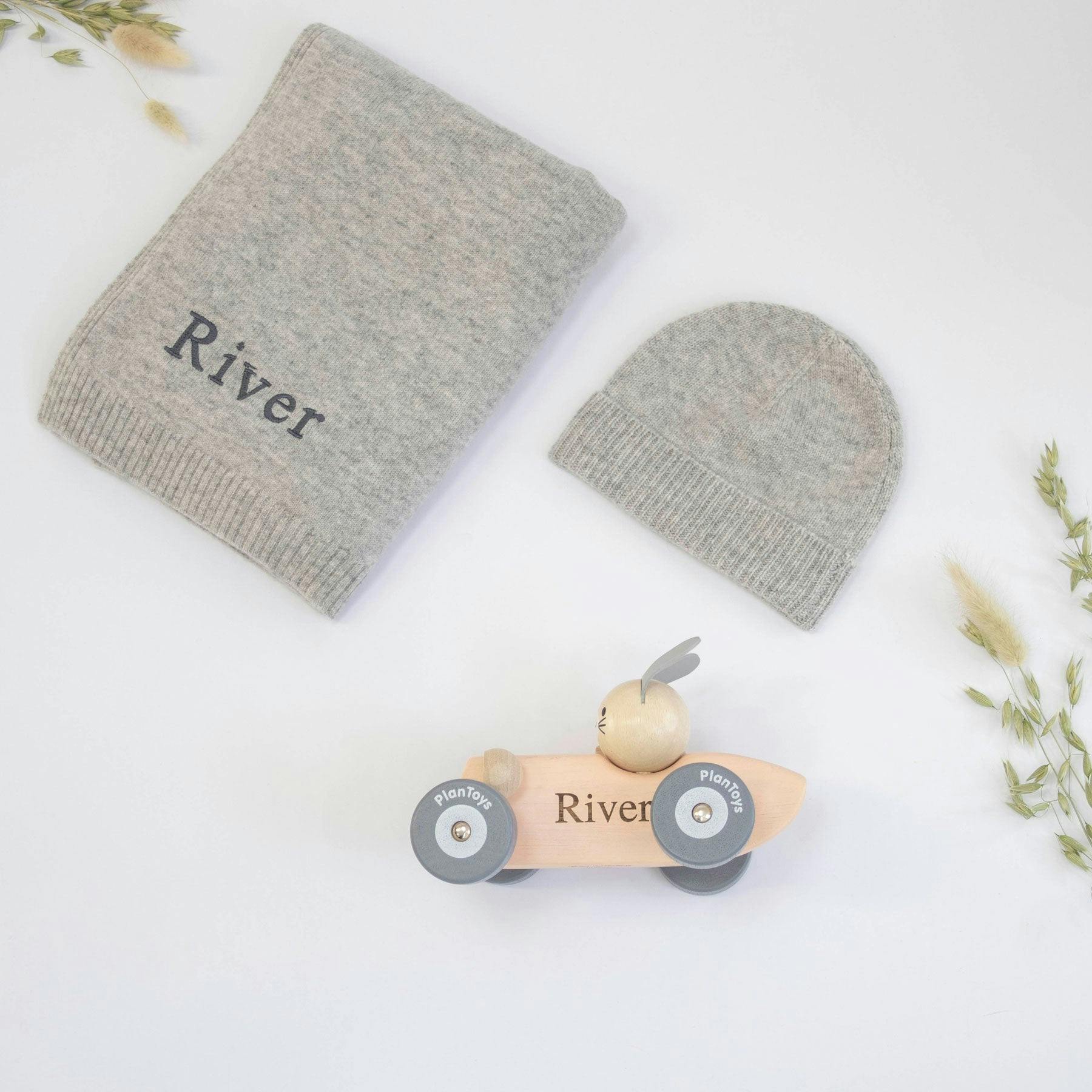 CLASSIC CASHMERE RACING CAR SET - BUNNY