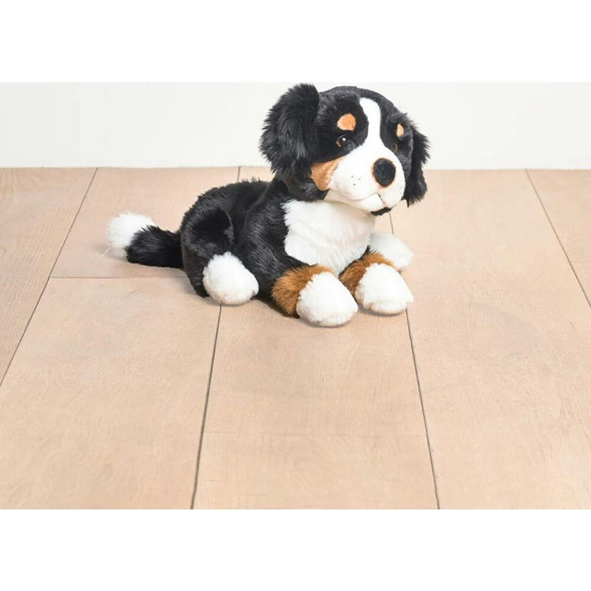 LA PELUCHERIE My Dog Ferdinand - Small Laying 28cm