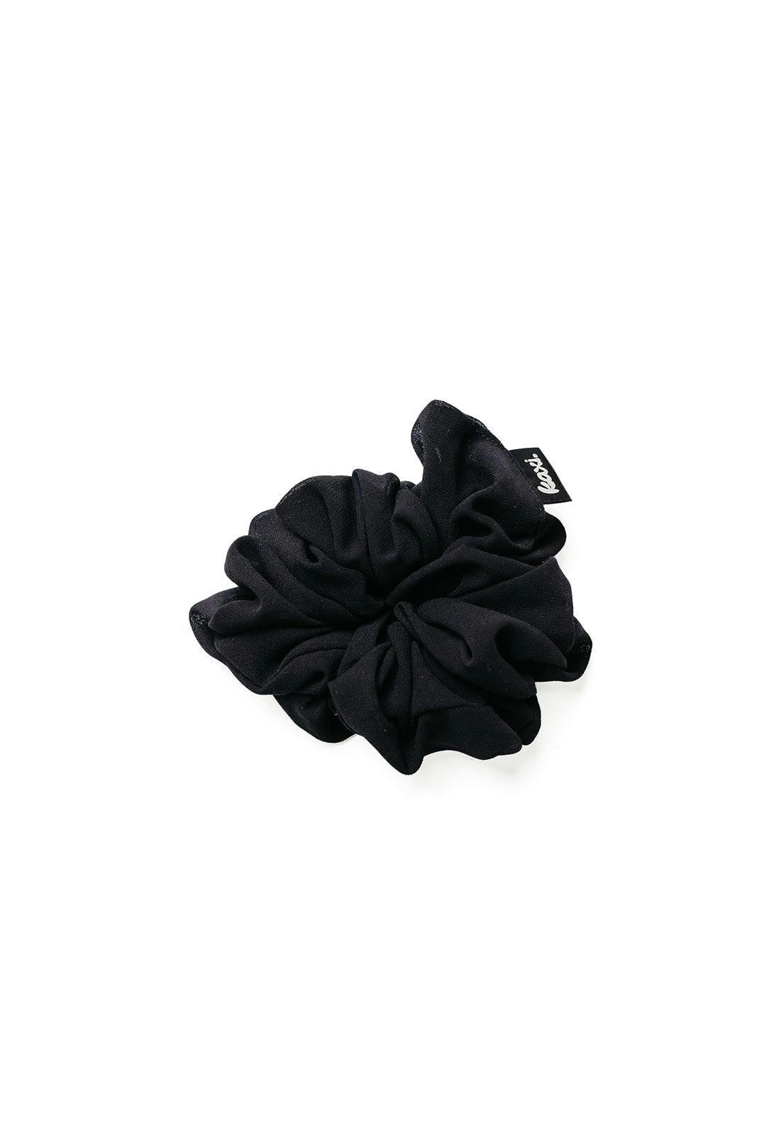 OVERSIZED SCRUNCHIE