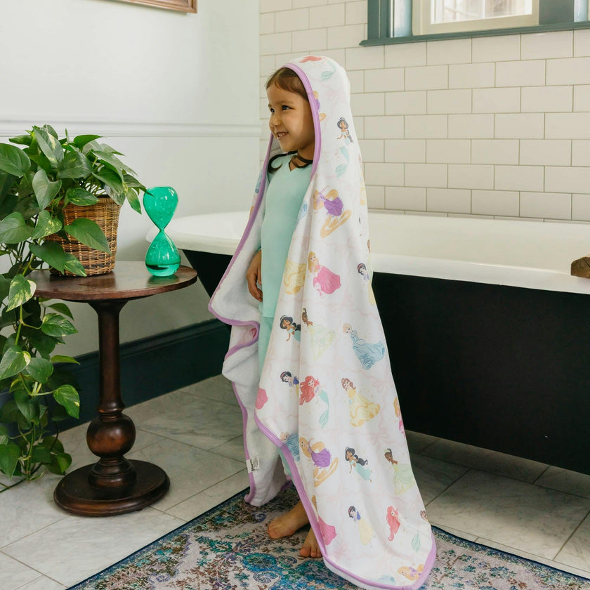 Premium Big Kid Hooded Towel - Disney Princess
