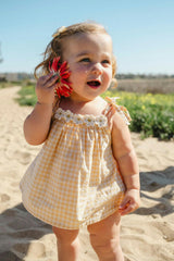 Crochet Daisy Set in Yellow Gingham