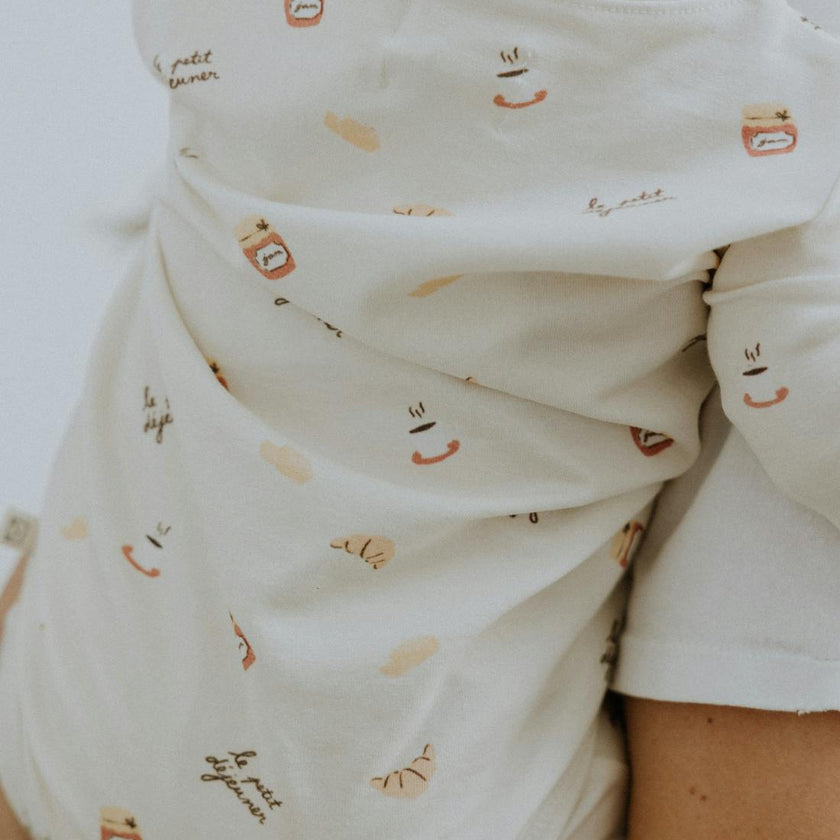 Modal Pajama Set in Petit Déjeuner