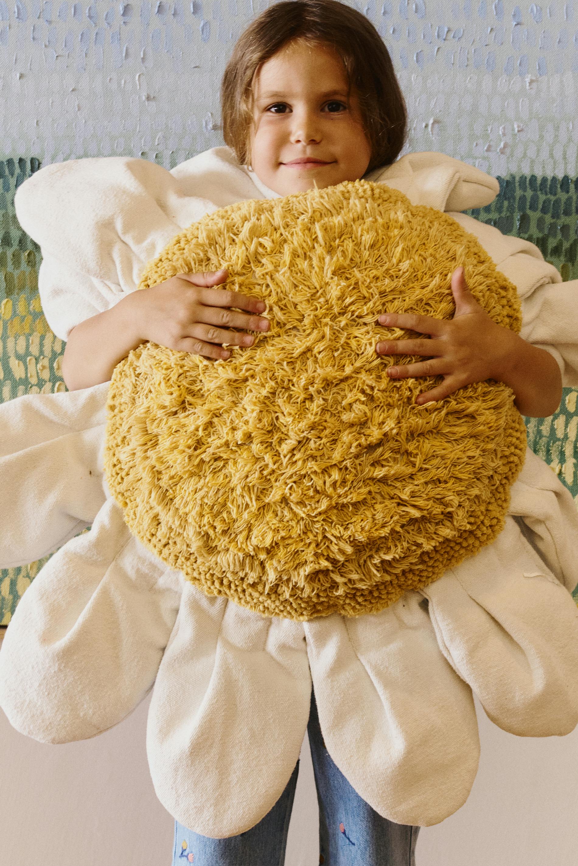 Floor Cushion White Daisy
