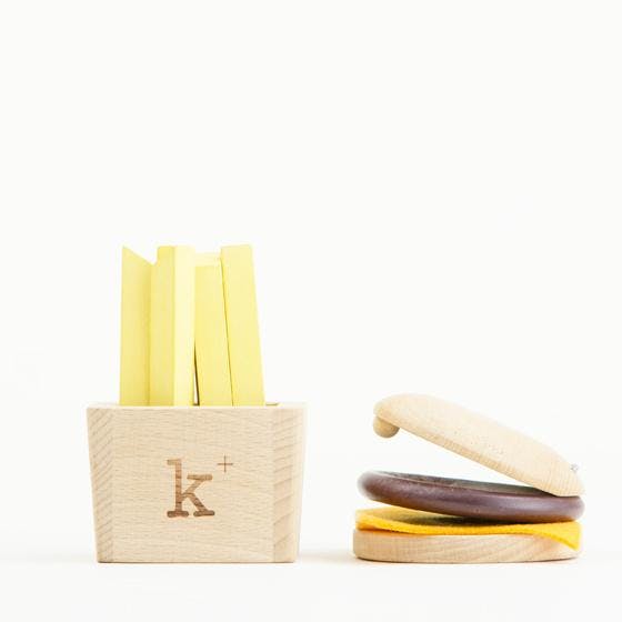 Hamburger and fries musical set