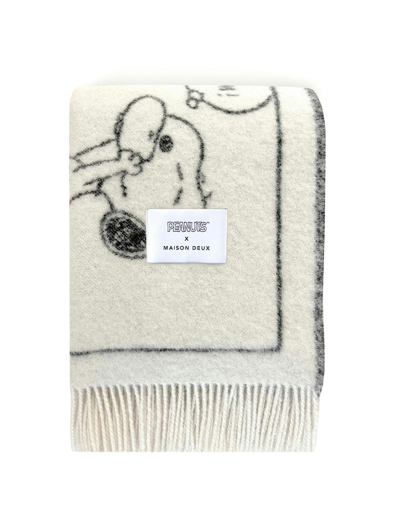 Blanket PEANUTS DOUGHNUT Comic Strip Black / White 4.25 x 6.5ft