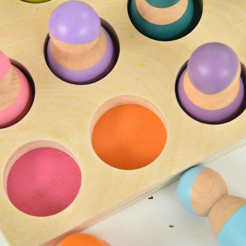 Wooden Rainbow Peg Dolls Figures 12 Piece Set