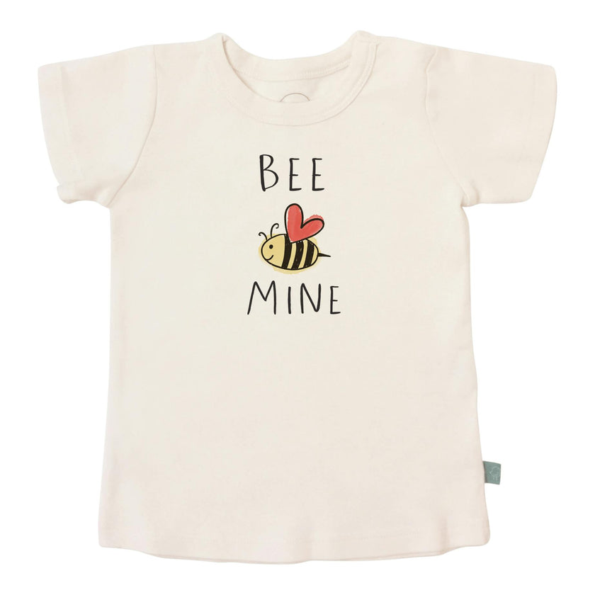 graphic tee | bee mine