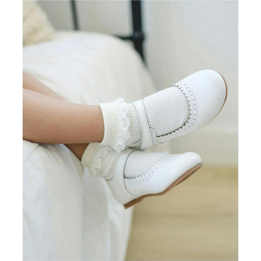 Lucille Scalloped Flat