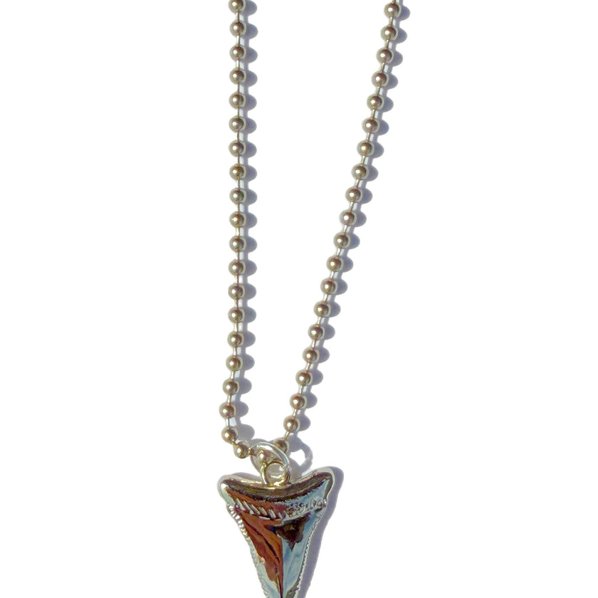 SILVER SHARK TOOTH NECKLACE