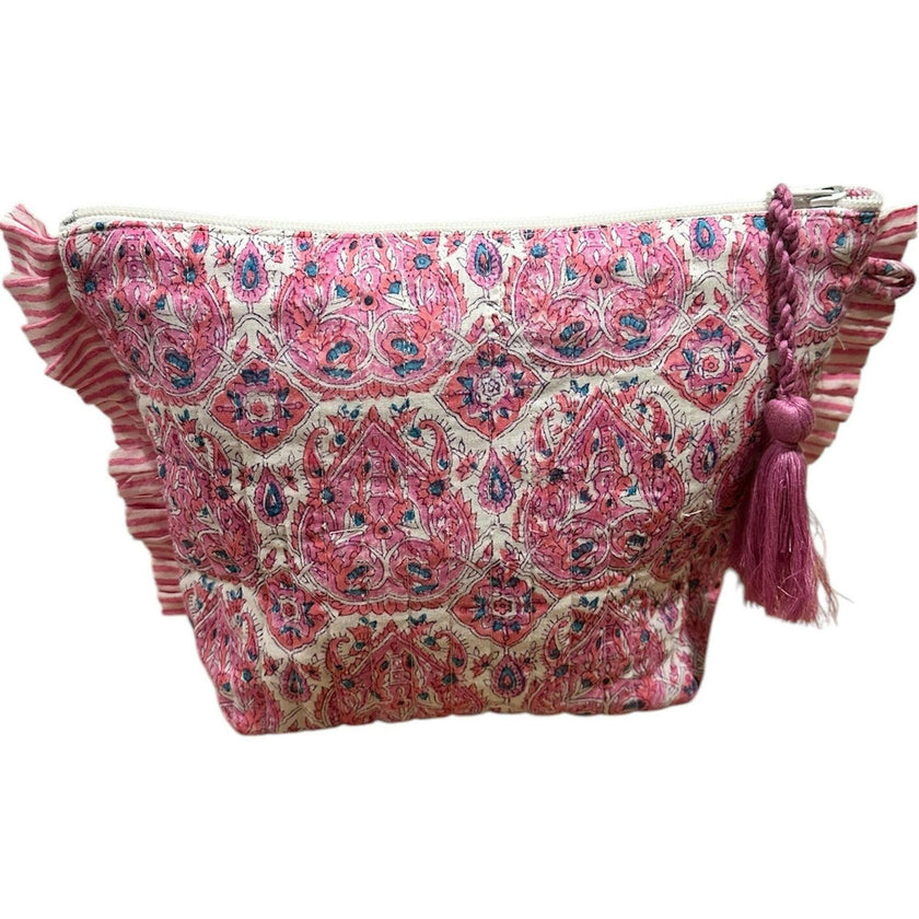 La Plage Ruffle Pouch Pink Paisley