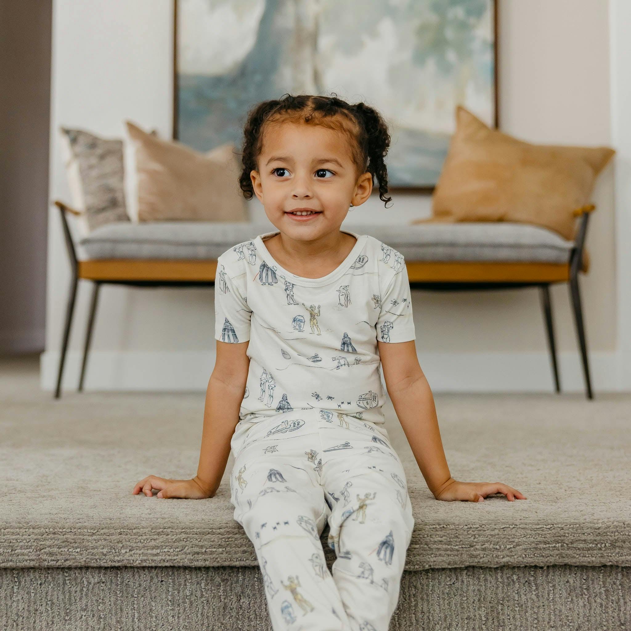 2pc Short Sleeve Pajamas with Pants - Tatooine
