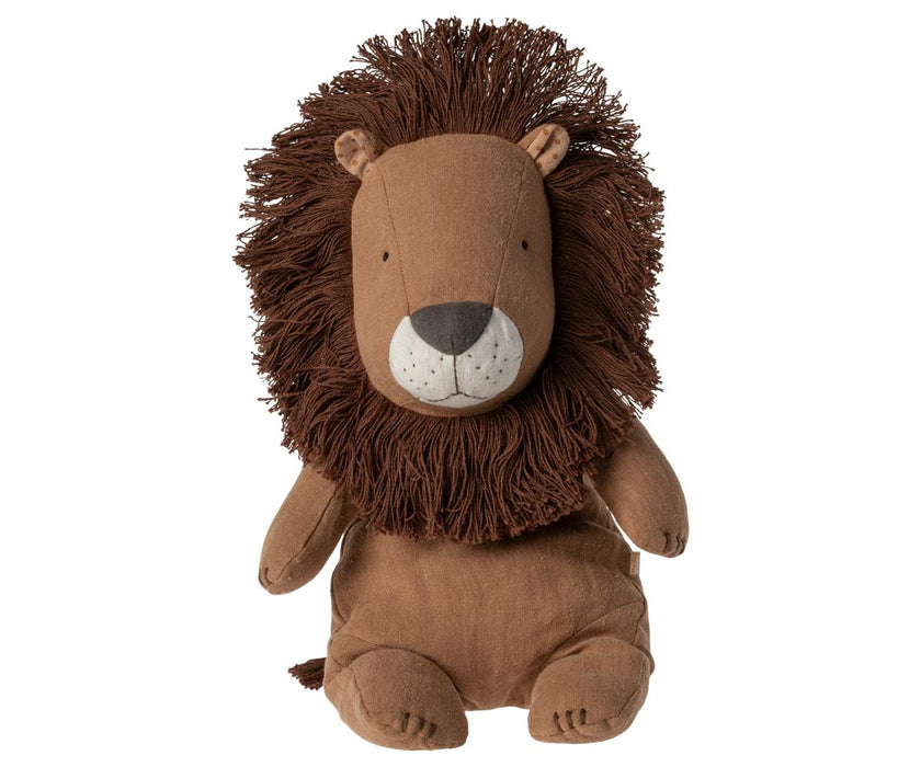 Lion, Medium