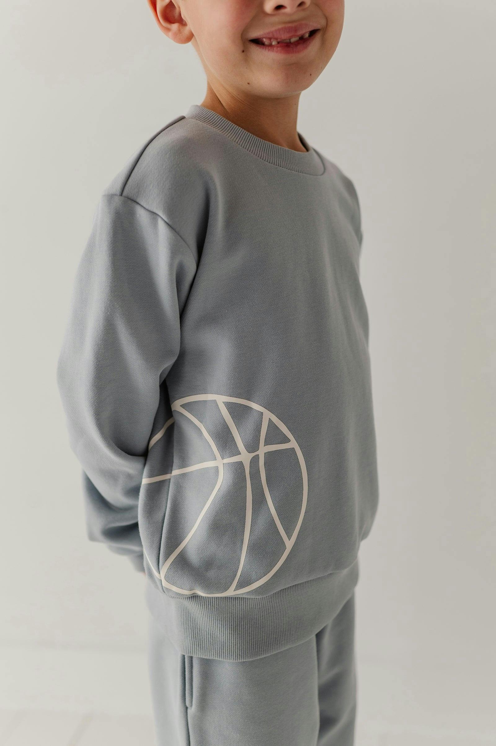 Boys Dario Graphic Sweatshirt in Blue Fog