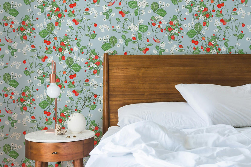 Wallpaper STRAWBERRY FIELDS FOREVER color Ciel