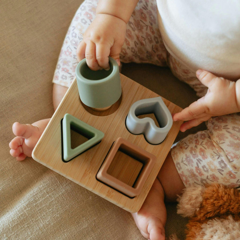 Hello Baby 6-9 Month Gift Set
