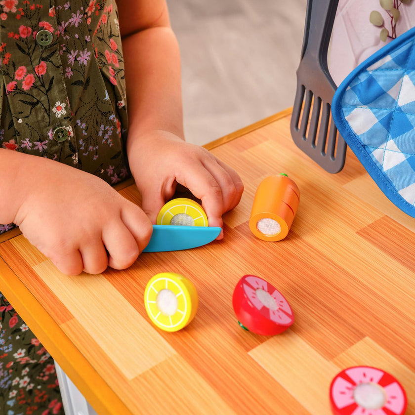 Simply Stylish Play Kitchen