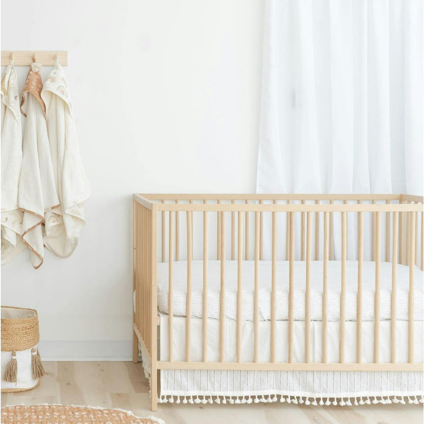 Cove Fitted Crib Sheet (Hashtag)