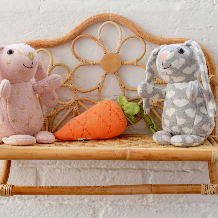 Knit Patterned Bunny Plush - Valentine