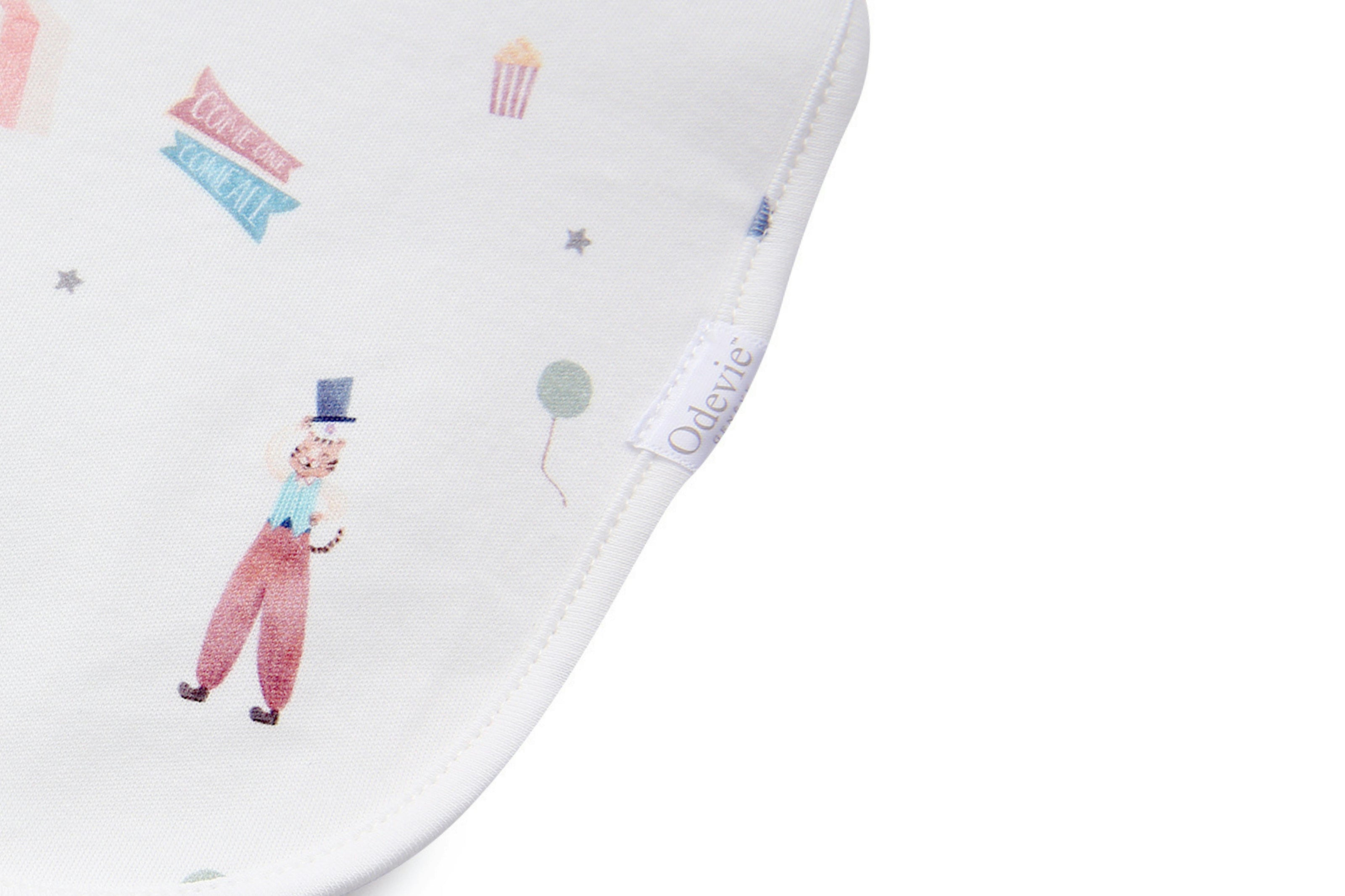 Bib 2-Pack - Le Cirque