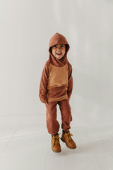 Boys Baggy Sweatpants in Rust