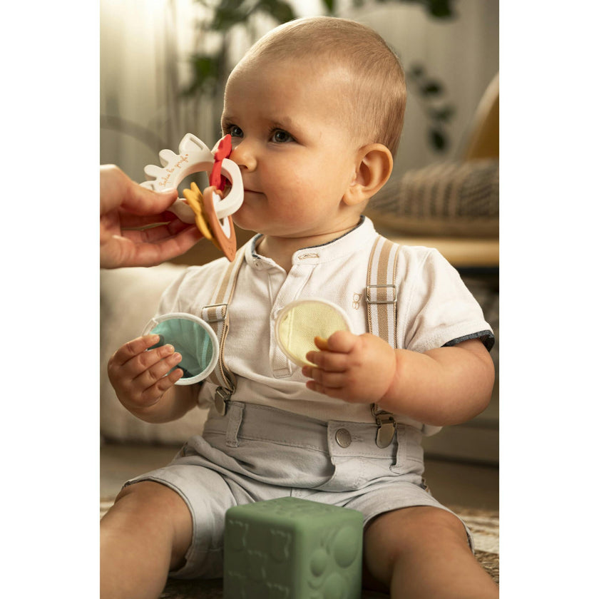 Fragrance Medallions 2-In-1 Rattle & Teething Ring