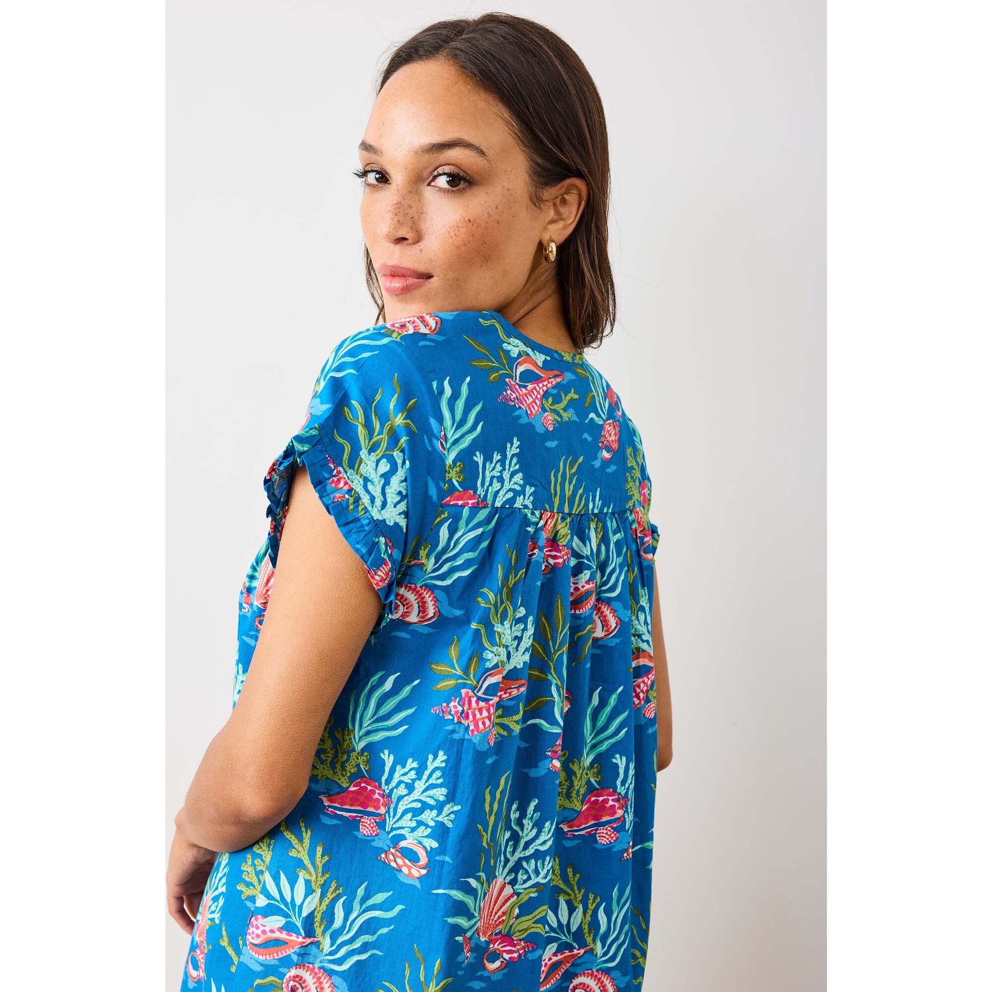 Coral & Conch, Multi