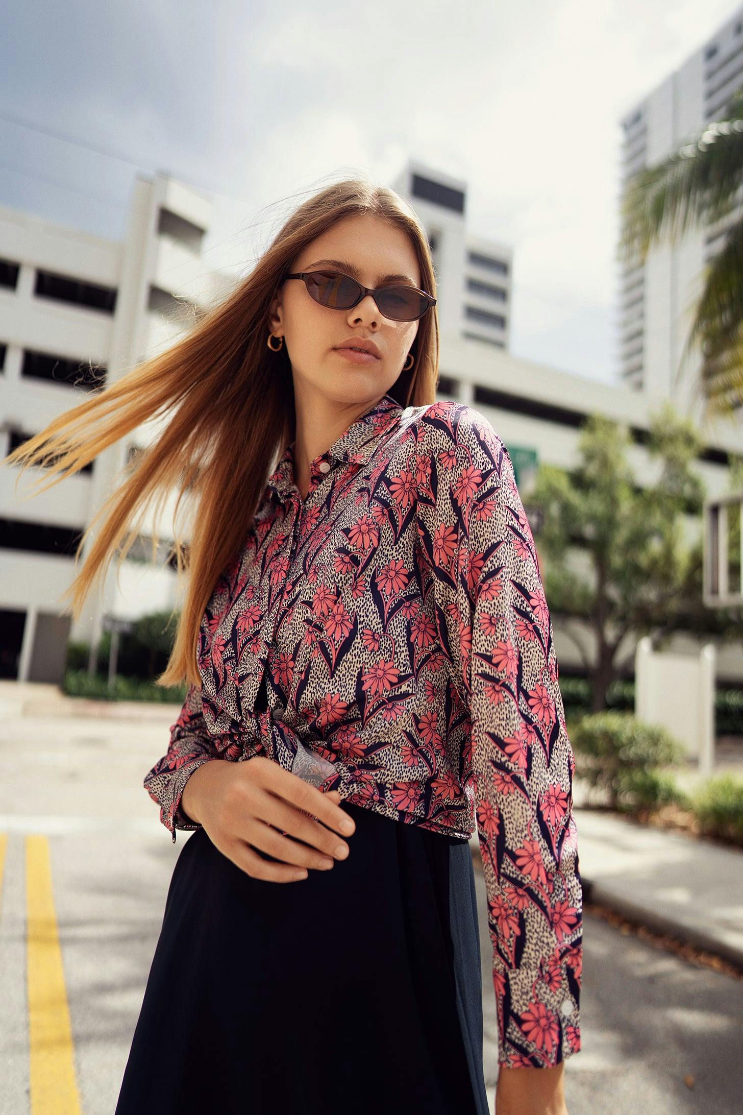 FLORAL SILKY BLOUSE