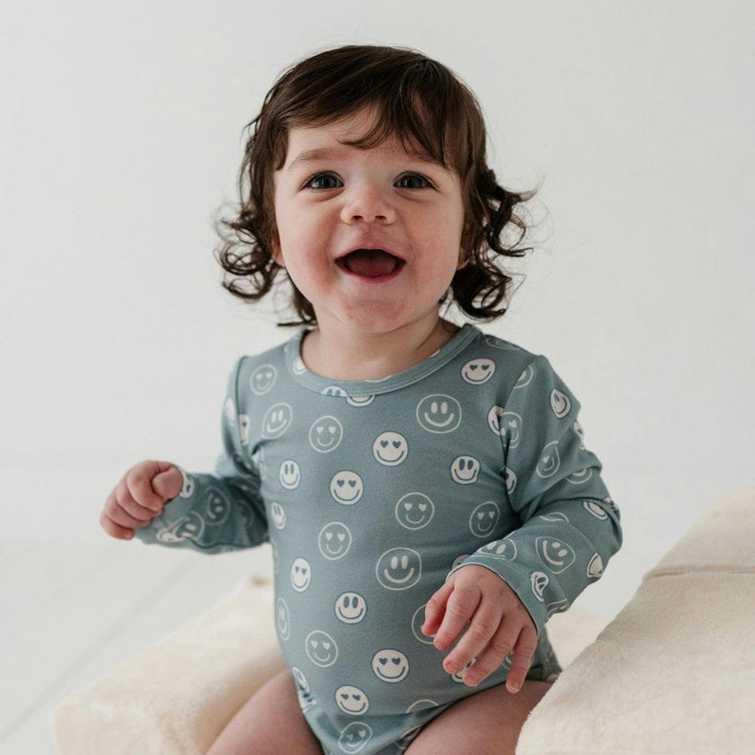 Baby Long Sleeve Bodysuit Heart Eyes