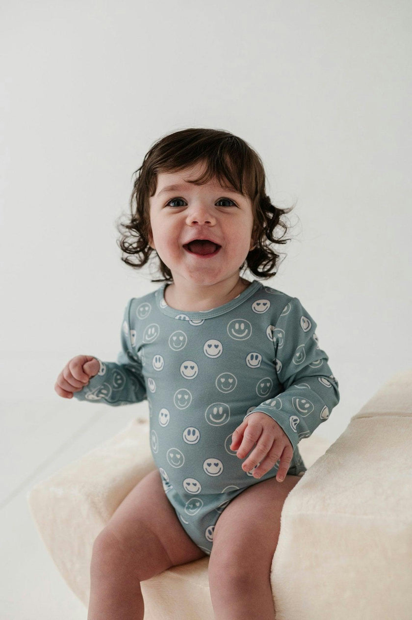 Baby Boy Long Sleeve Bodysuit in Heart Eyes