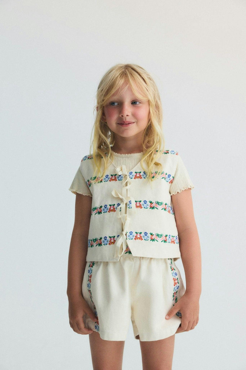Malva Short Flower Embroidery Natural Denim