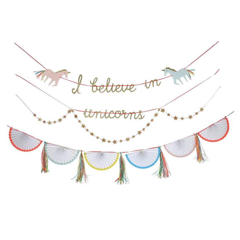 I Believe In Unicorns Garland Set
