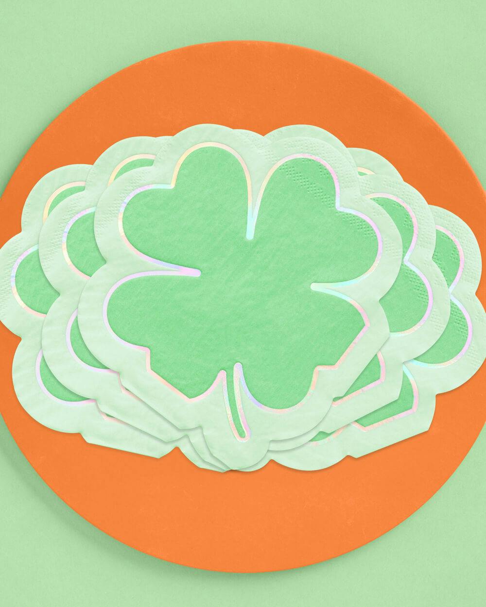 Shamrock Napkins - 25 paper napkins