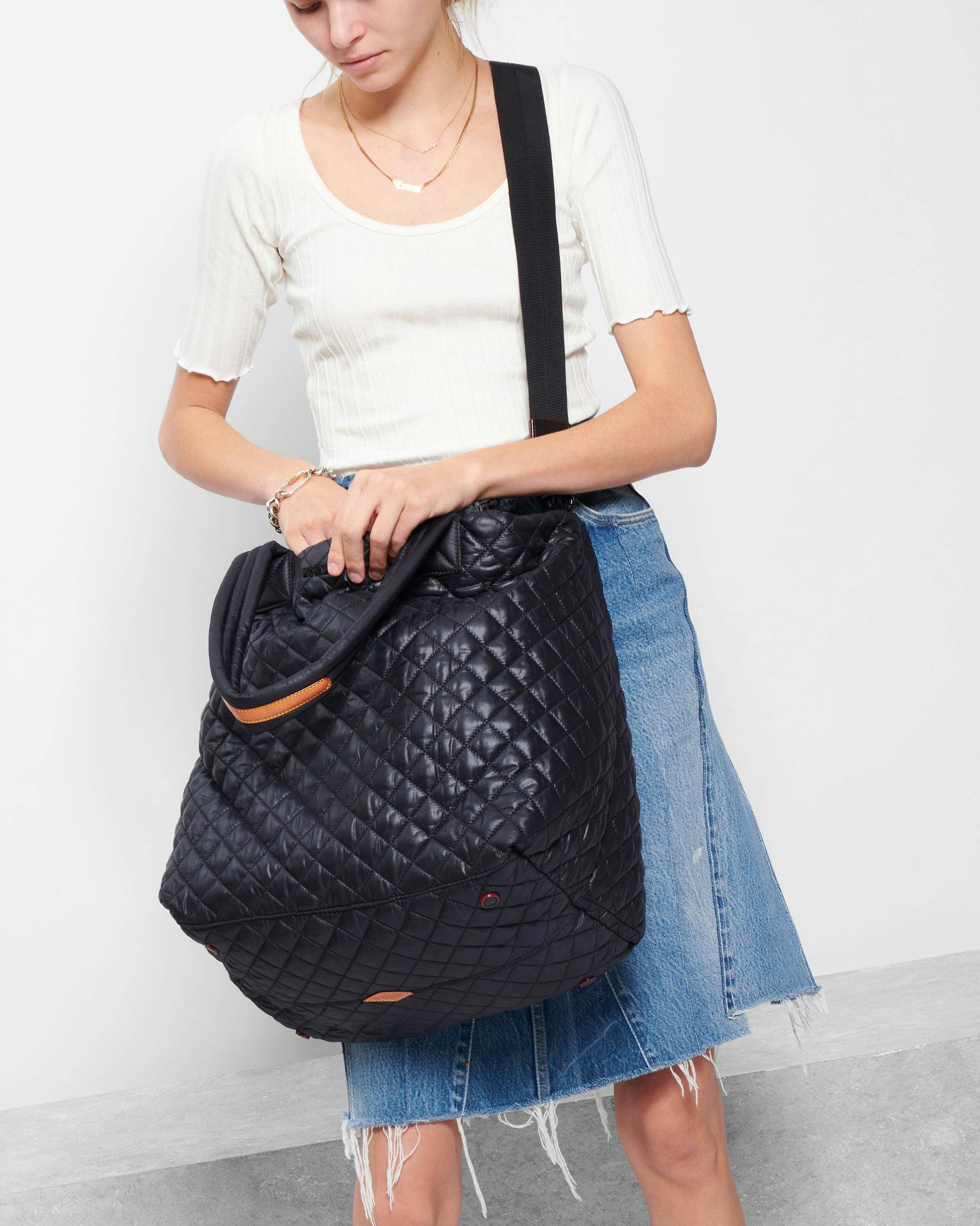 Black Large Metro Tote Deluxe
