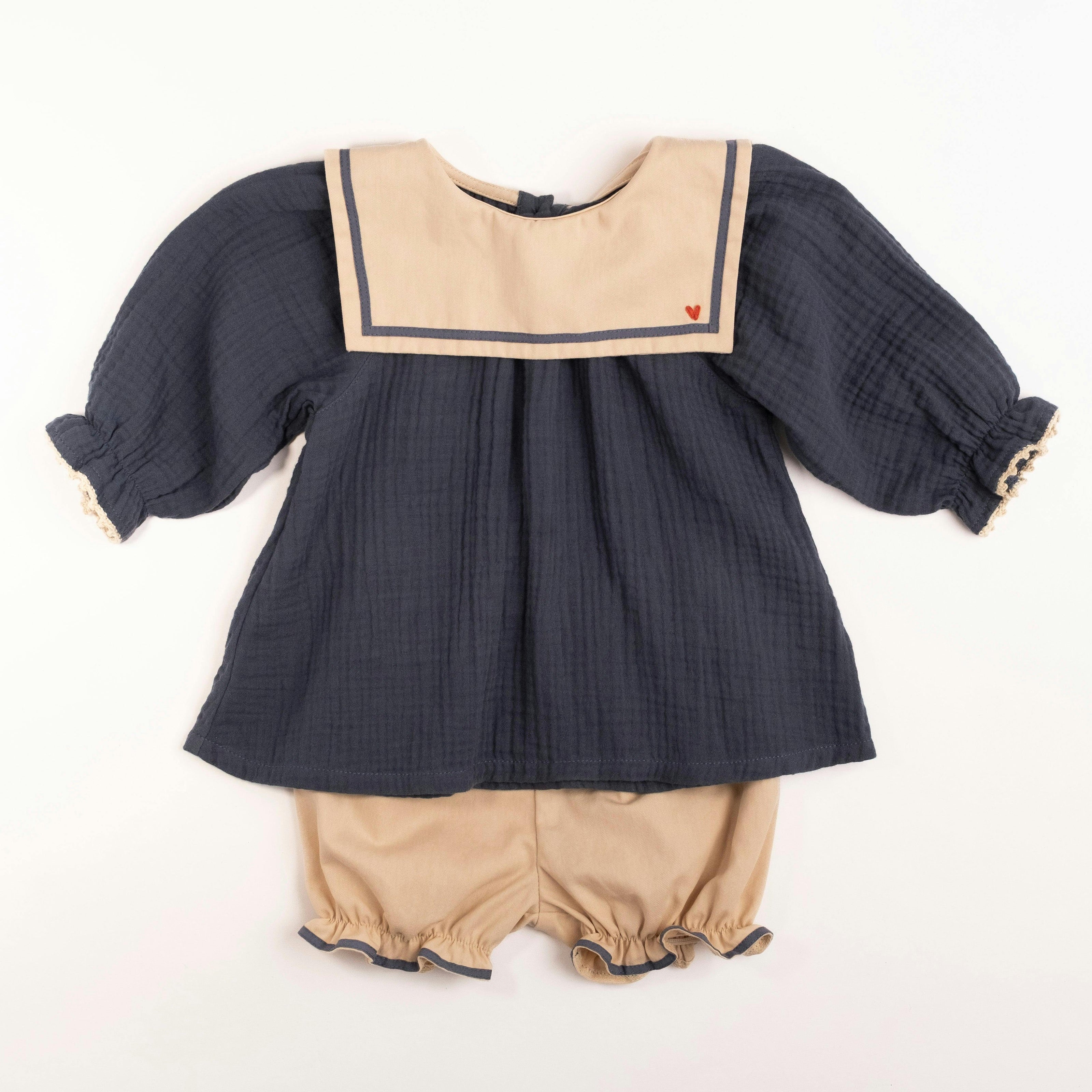 Mariner Belle Set in Navy